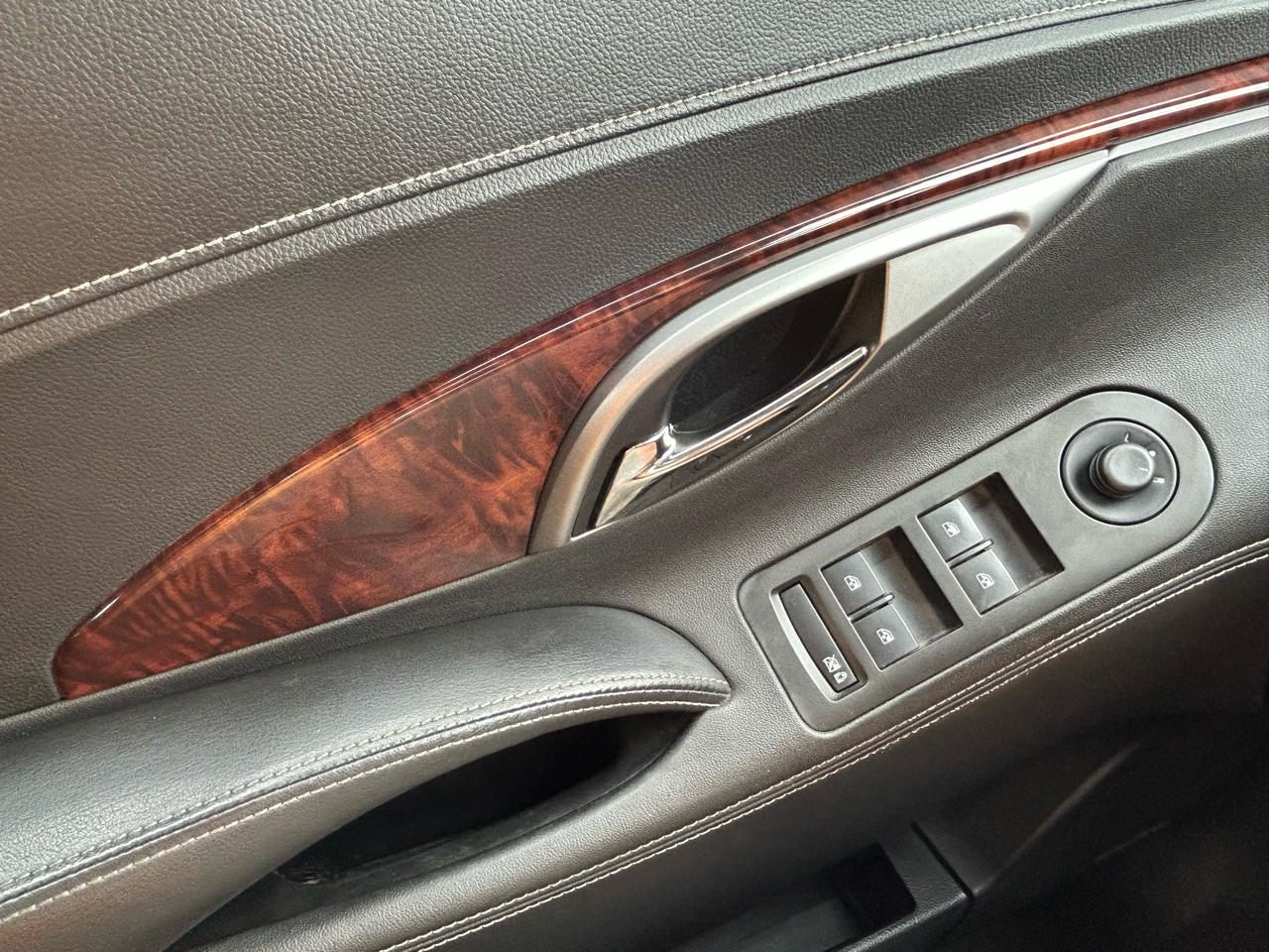 Buick LaCrosse 4dr Sdn CXS 2011