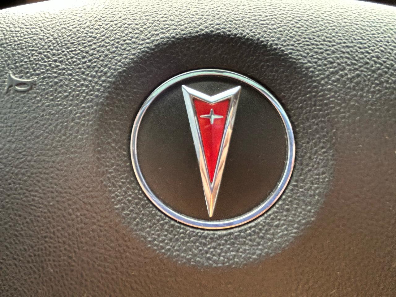 Pontiac G8 4dr Sdn 2009
