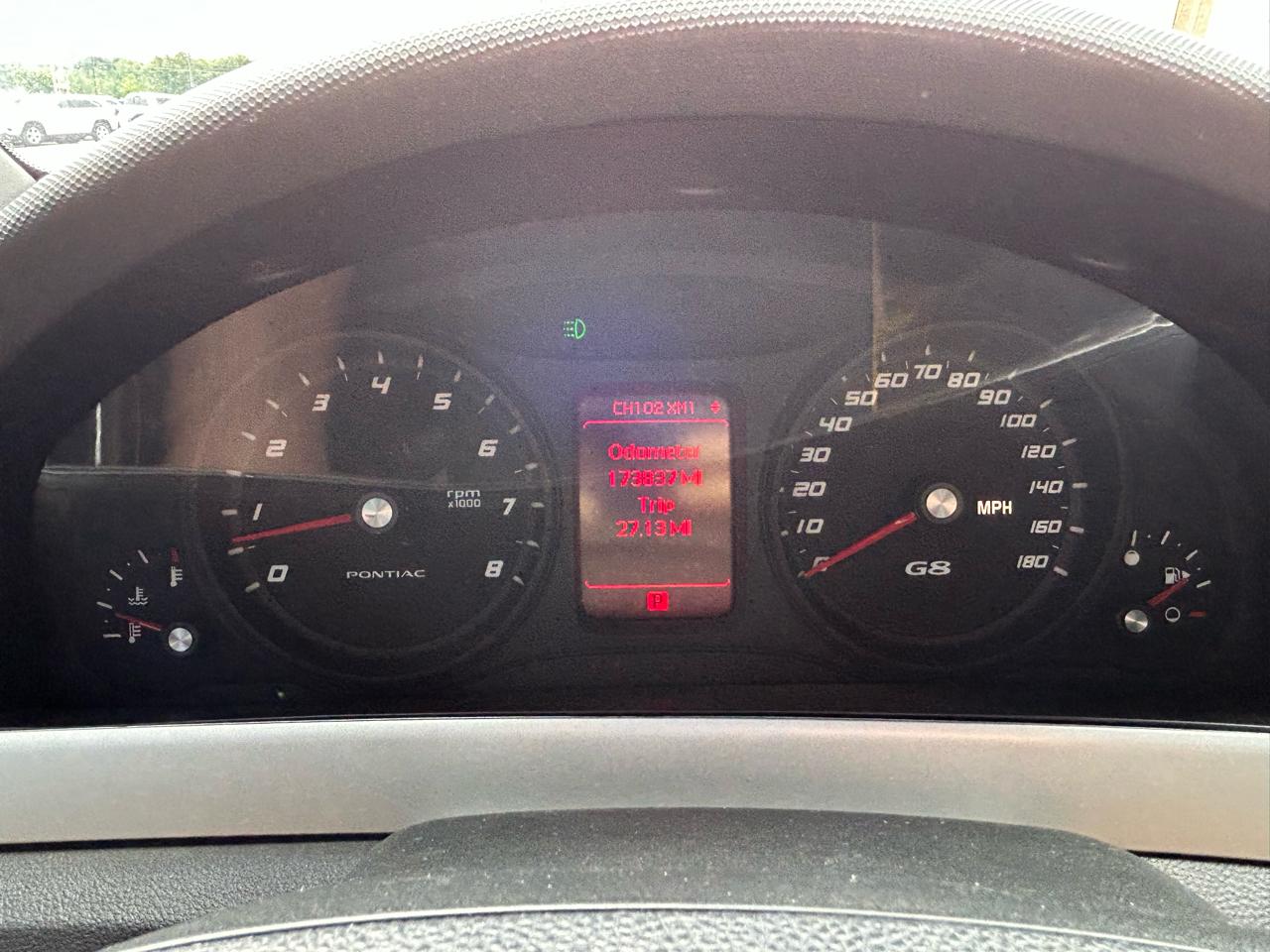 Pontiac G8 4dr Sdn 2009