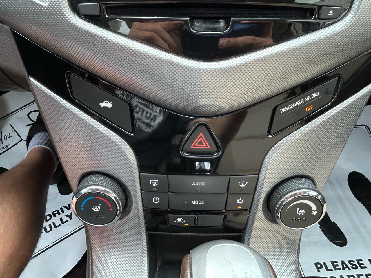Chevrolet Cruze 4dr Sdn LTZ 2015