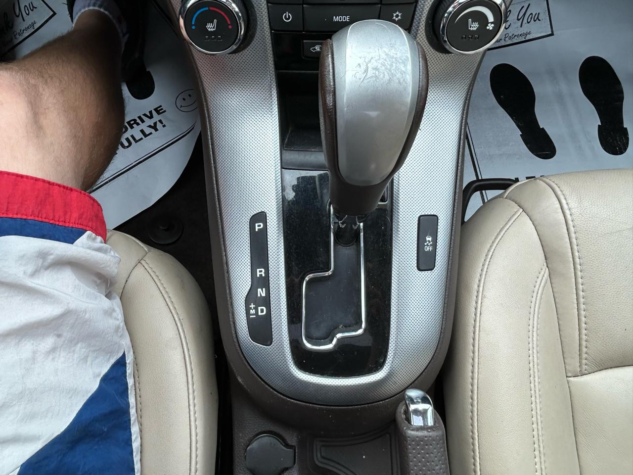 Chevrolet Cruze 4dr Sdn LTZ 2015