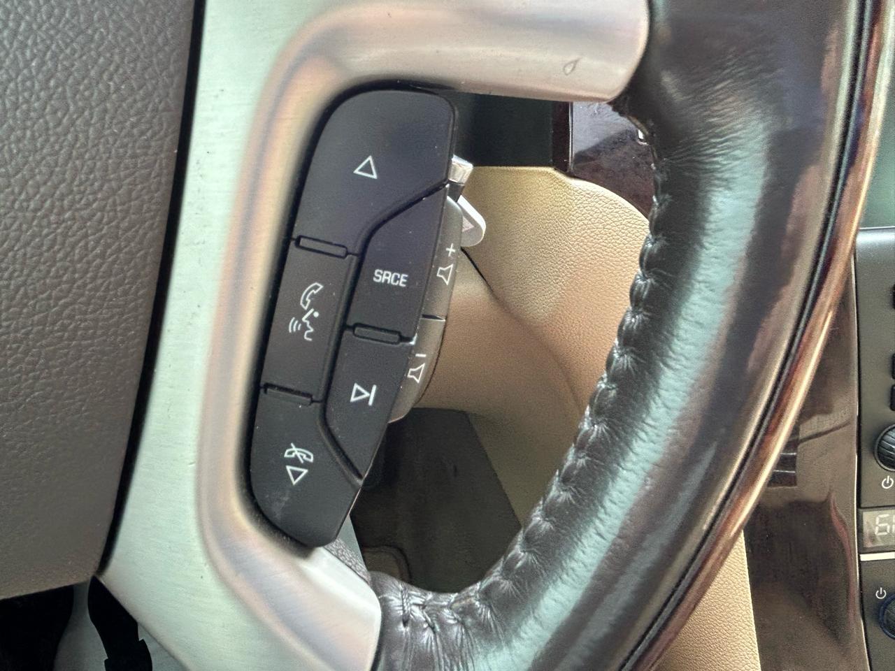 Cadillac Escalade AWD 4dr 2009