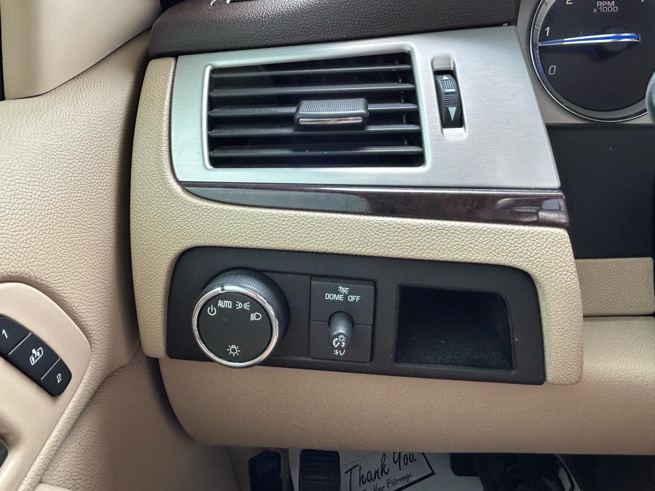Cadillac Escalade AWD 4dr 2009