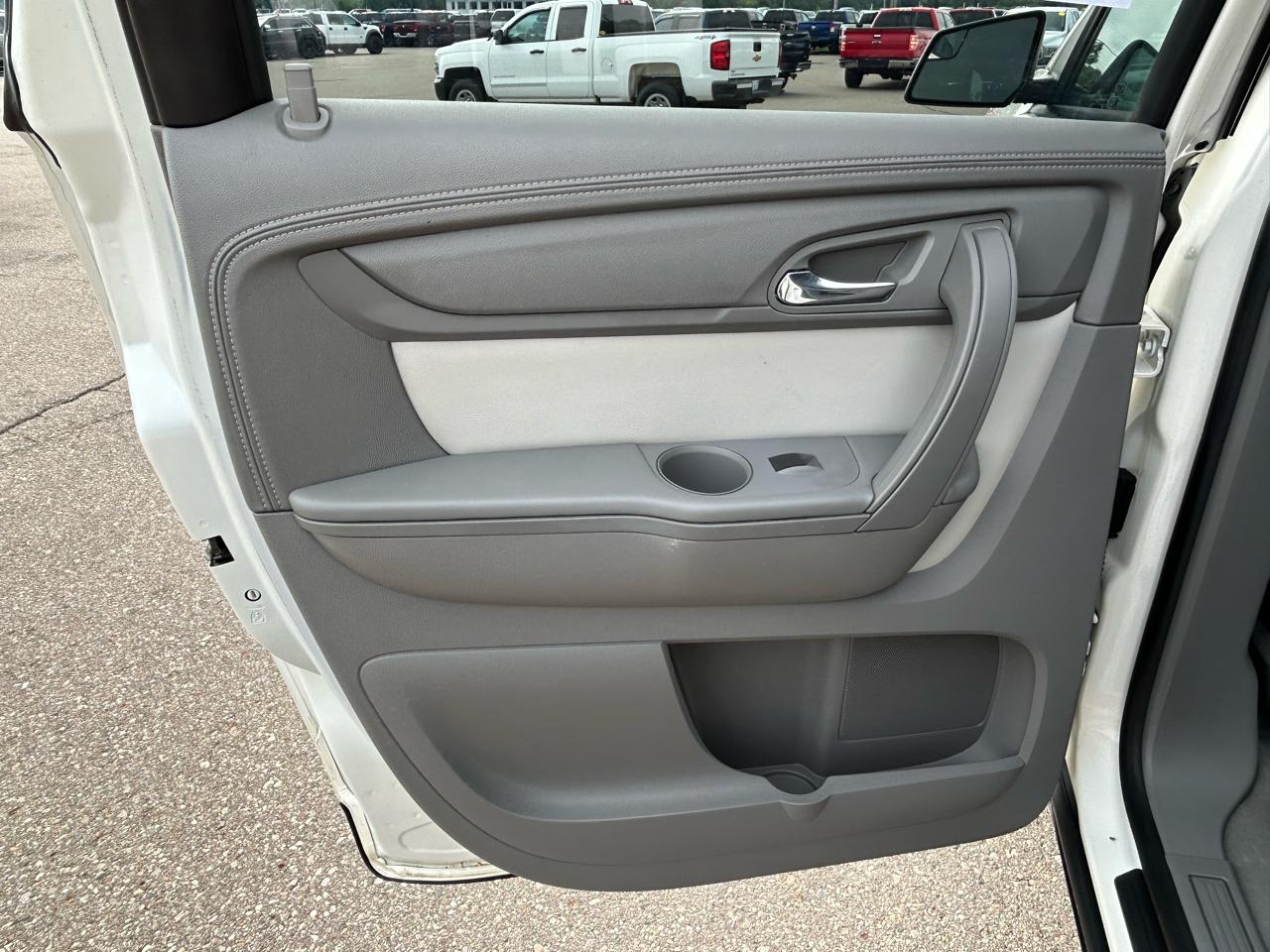 GMC Acadia FWD 4dr SLE2 2014