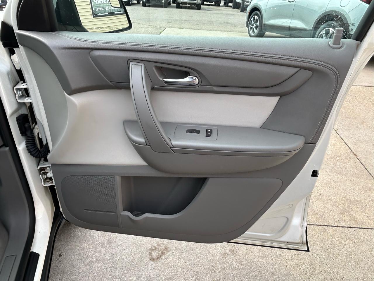 GMC Acadia FWD 4dr SLE2 2014