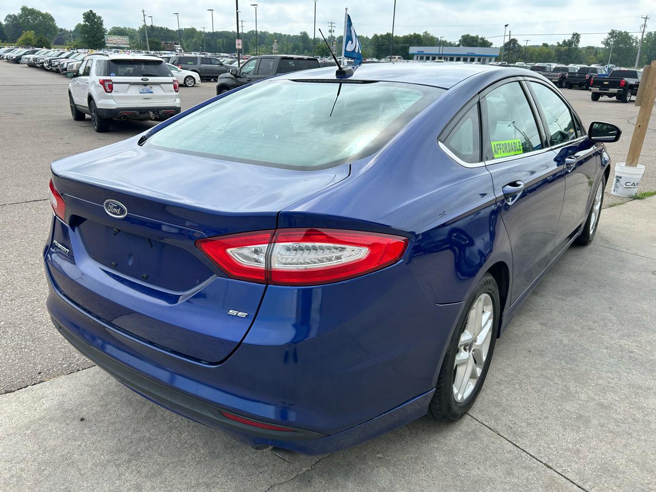 Ford Fusion 4dr Sdn SE FWD 2015