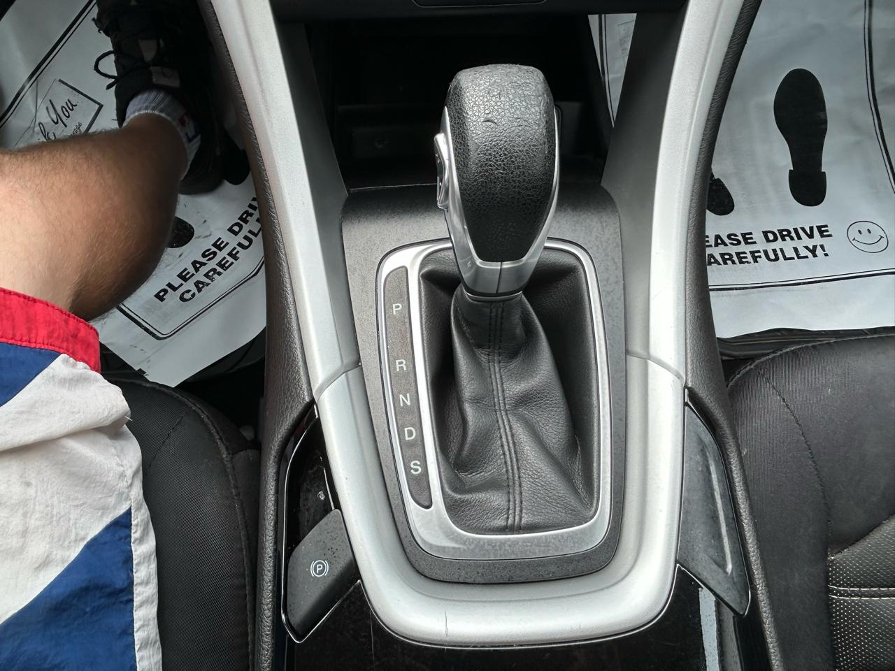Ford Fusion 4dr Sdn SE FWD 2015