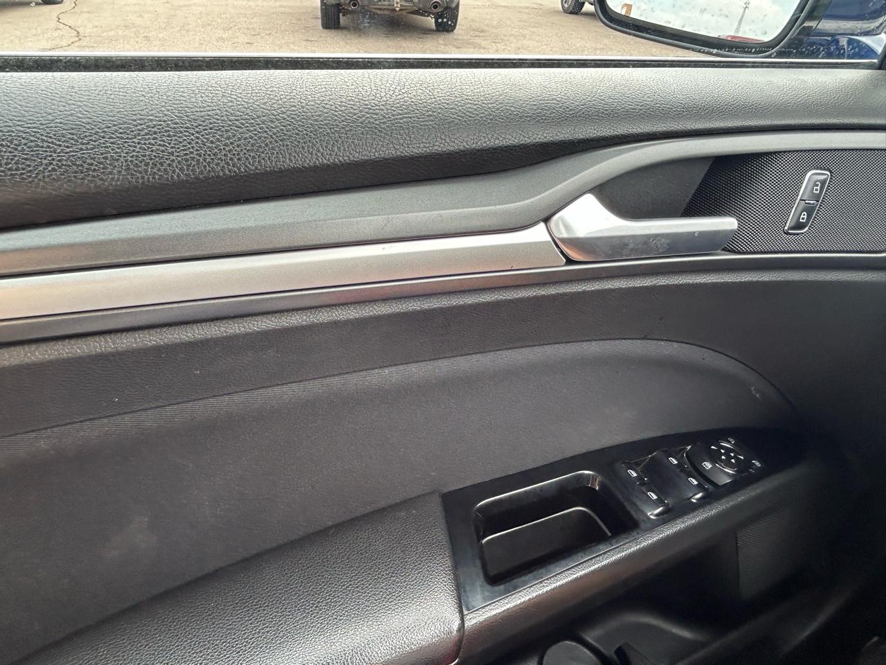 Ford Fusion 4dr Sdn SE FWD 2015