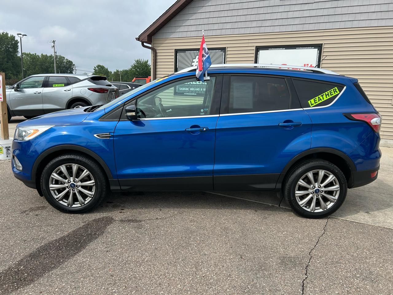 Ford Escape Titanium 4WD 2017