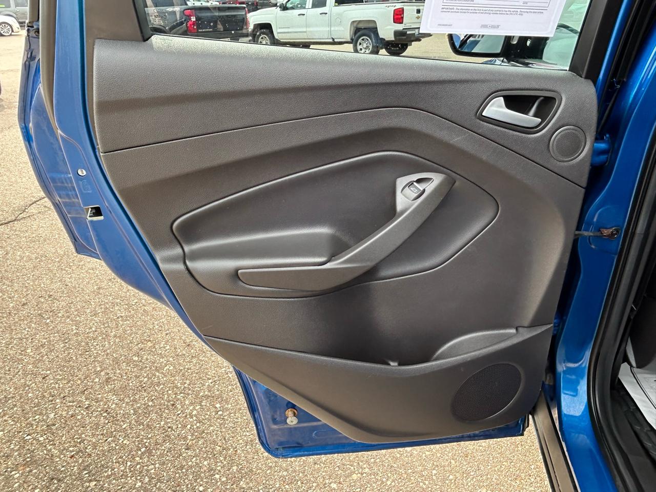 Ford Escape Titanium 4WD 2017