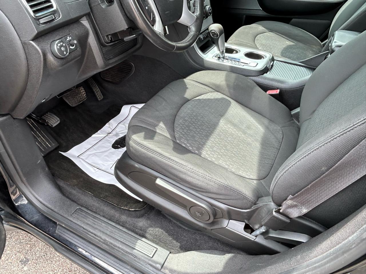 GMC Acadia AWD 4dr SL 2012