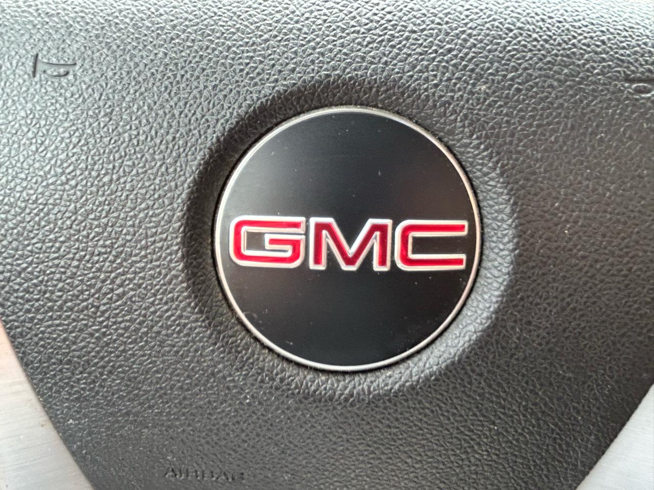 GMC Acadia AWD 4dr SL 2012