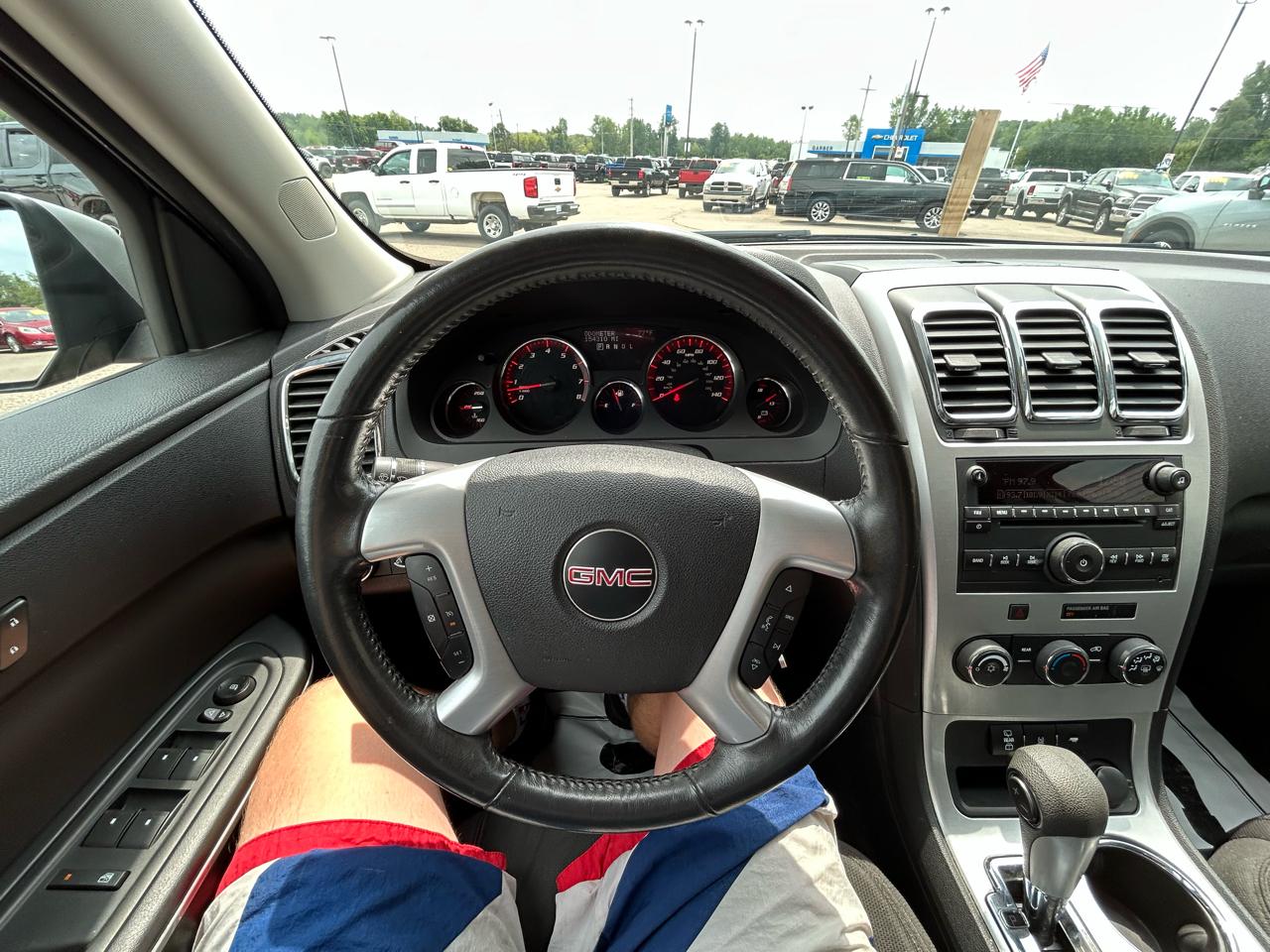GMC Acadia AWD 4dr SL 2012