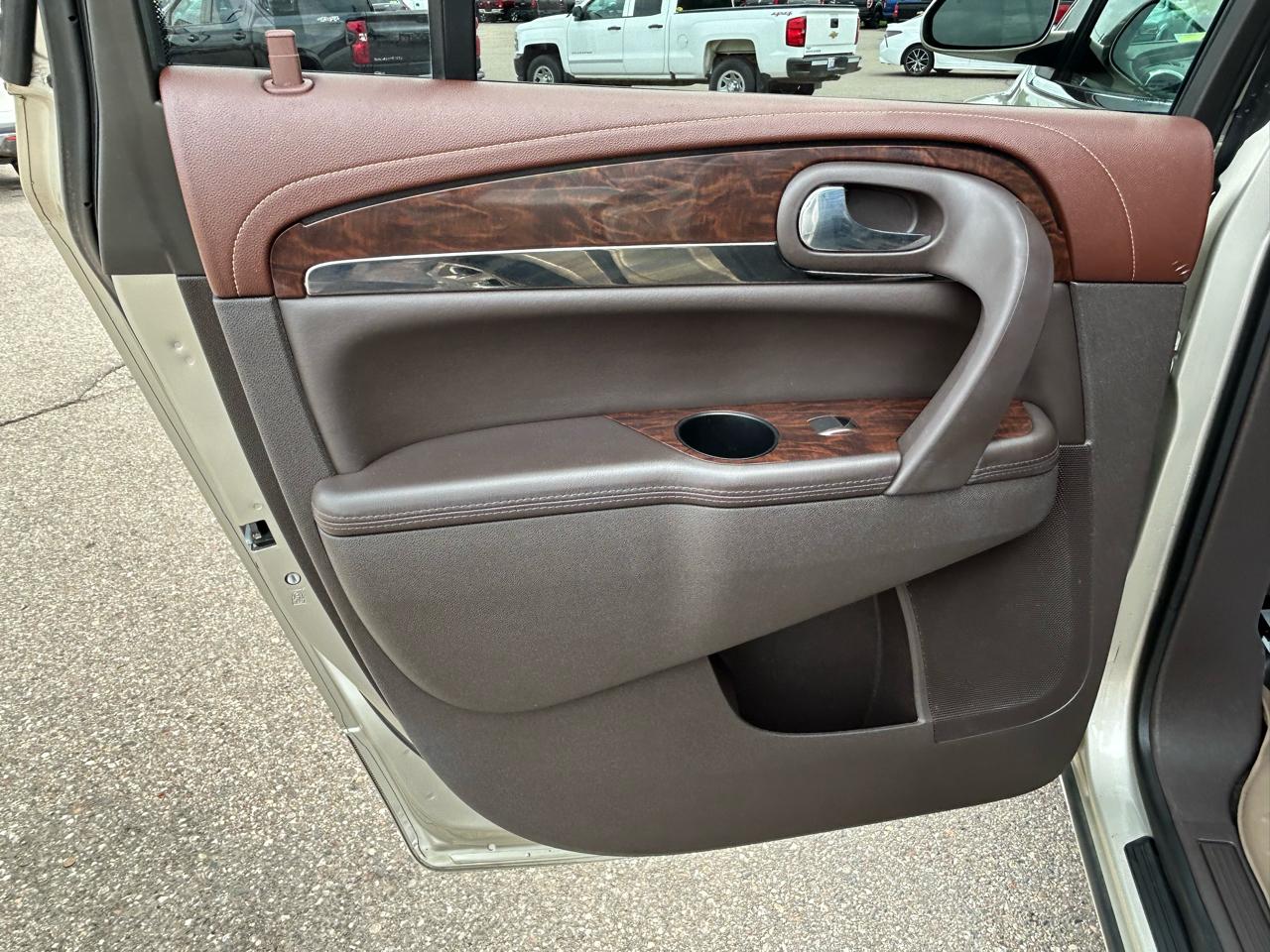 Buick Enclave FWD 4dr Leather 2014