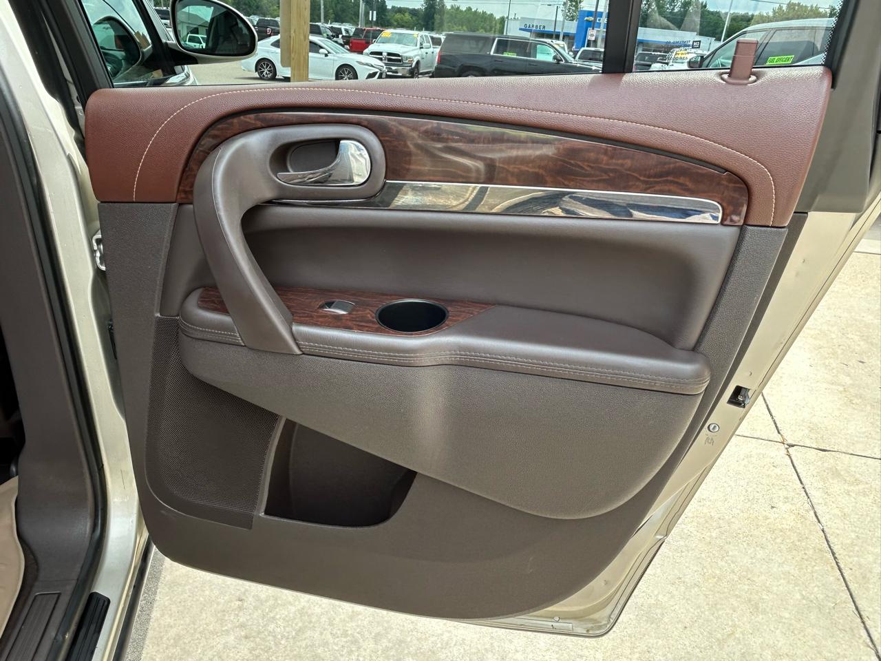 Buick Enclave FWD 4dr Leather 2014