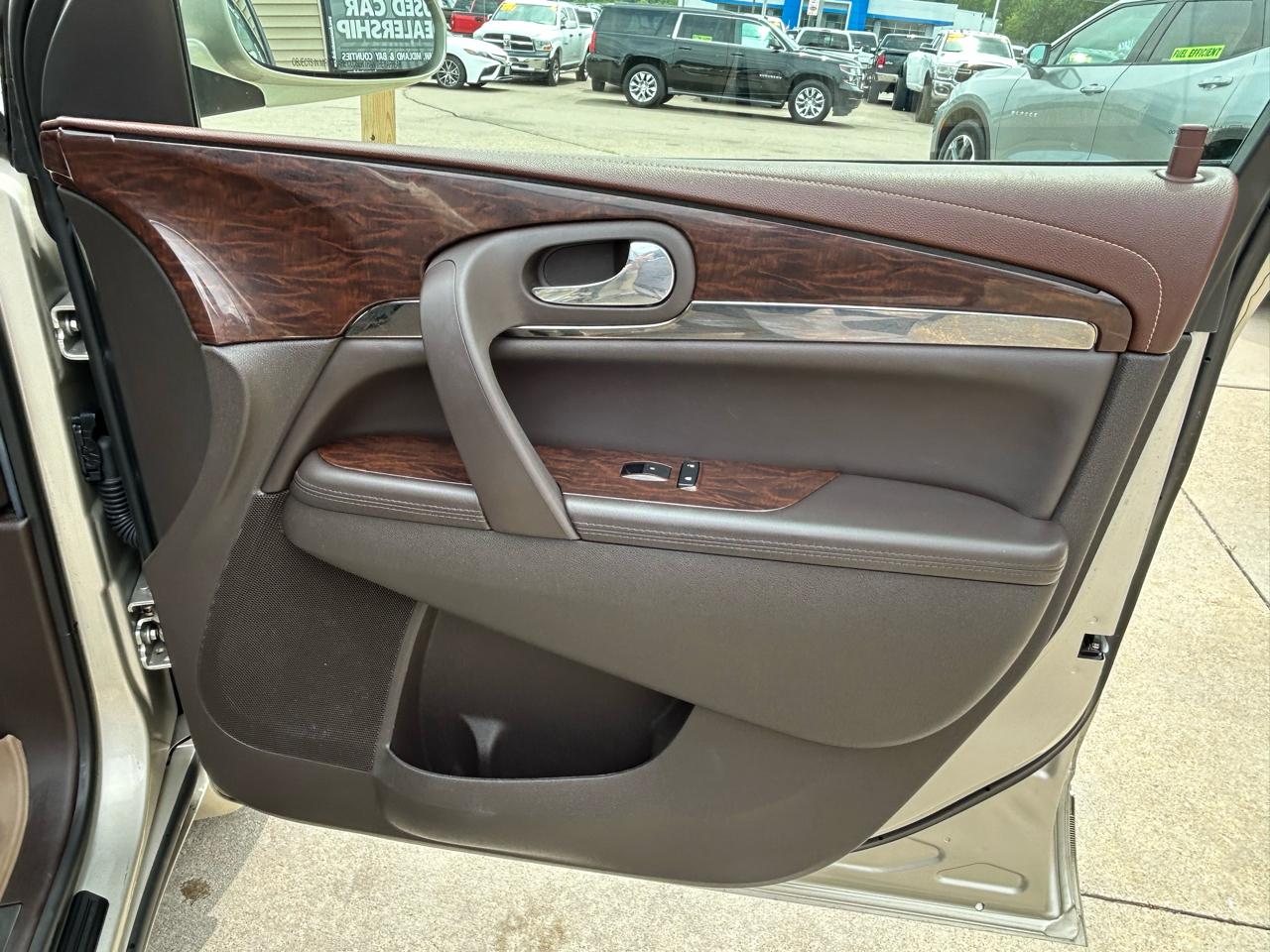 Buick Enclave FWD 4dr Leather 2014