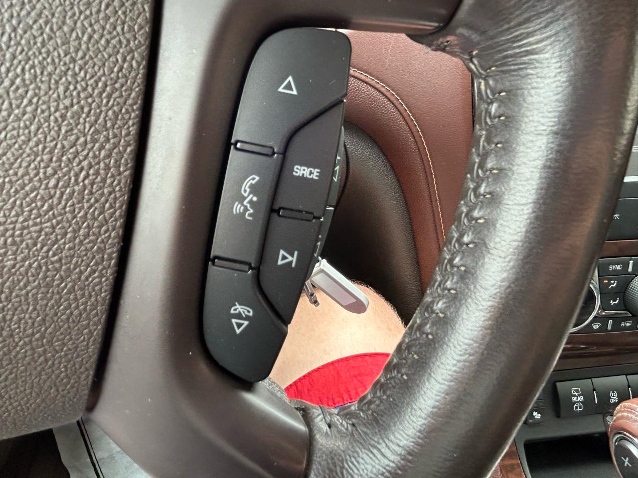 Buick Enclave FWD 4dr Leather 2014