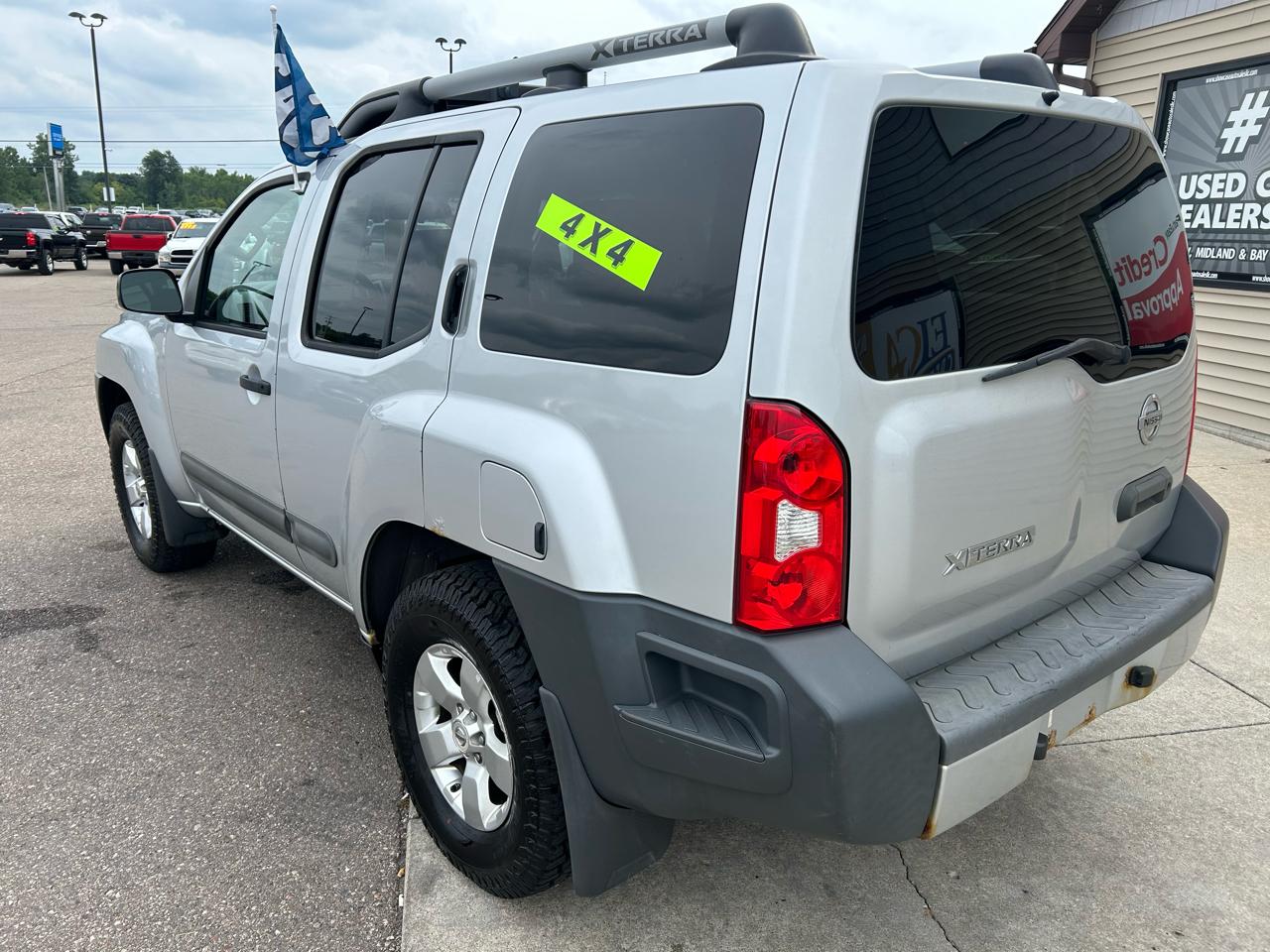 Nissan Xterra 4WD 4dr Auto S 2013