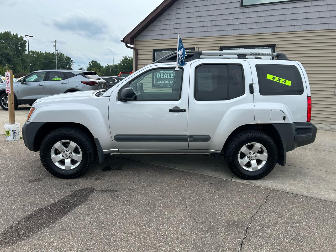 Nissan Xterra 4WD 4dr Auto S 2013