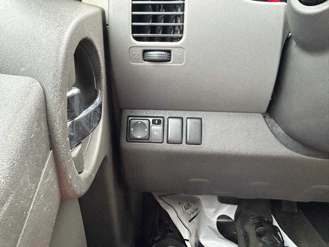 Nissan Xterra 4WD 4dr Auto S 2013