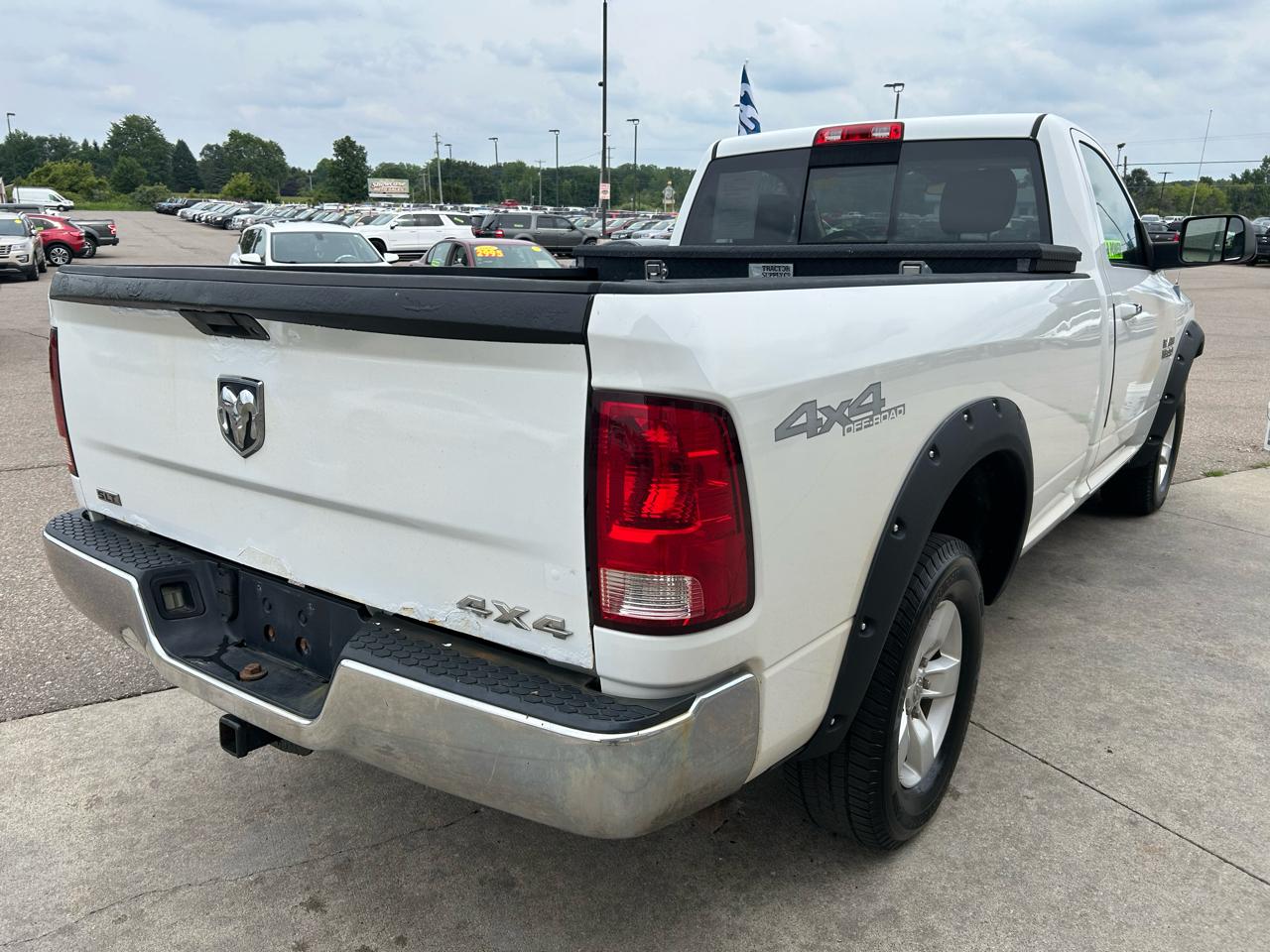 RAM 1500 4WD Reg Cab 140.5" SLT 2013