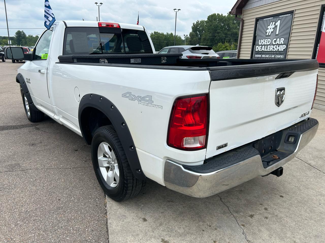 RAM 1500 4WD Reg Cab 140.5" SLT 2013