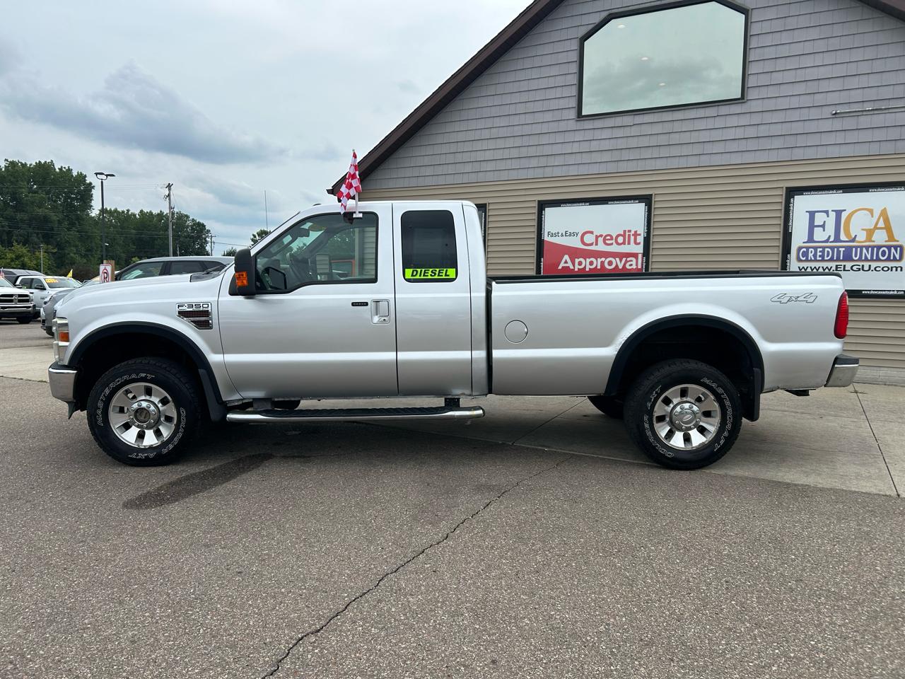 Ford Super Duty F-350 SRW 4WD SuperCab 142" Lariat 2010