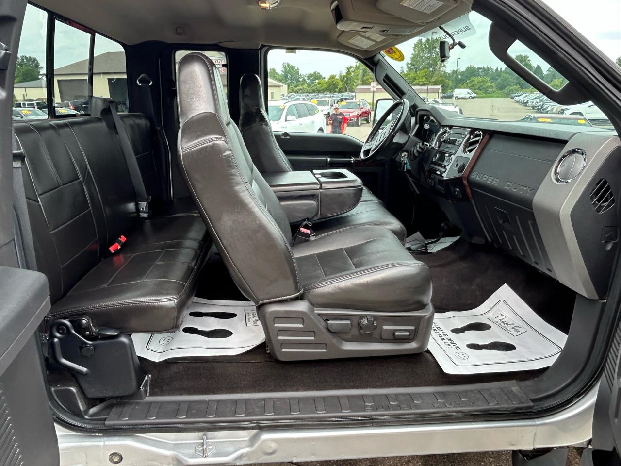 Ford Super Duty F-350 SRW 4WD SuperCab 142" Lariat 2010