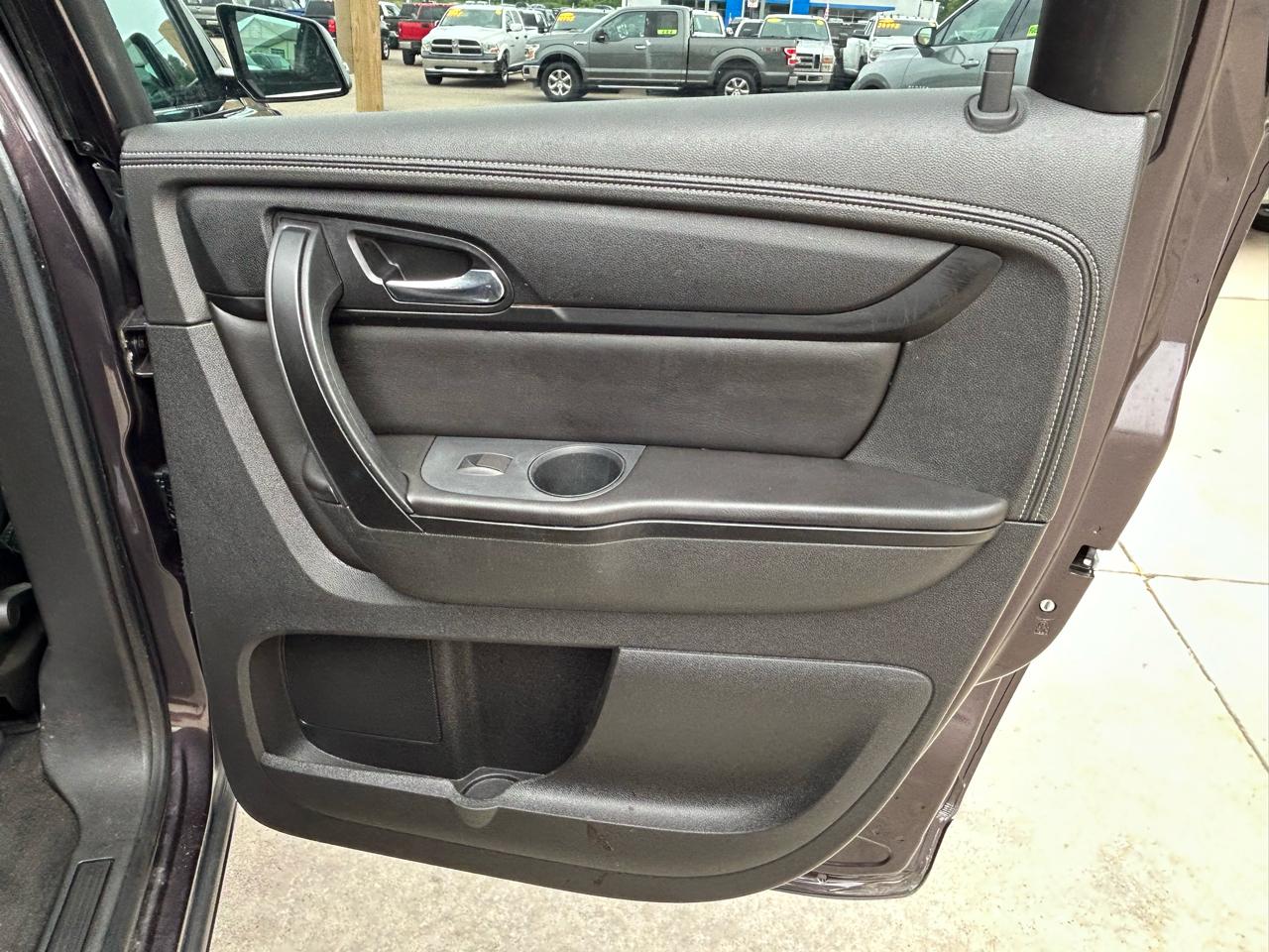 Chevrolet Traverse FWD 4dr LT w/1LT 2015