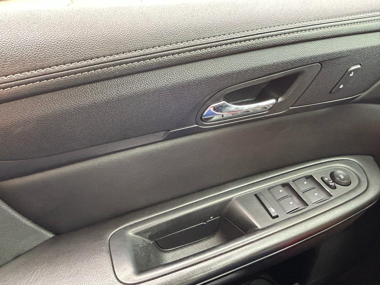 Chevrolet Traverse FWD 4dr LT w/1LT 2015