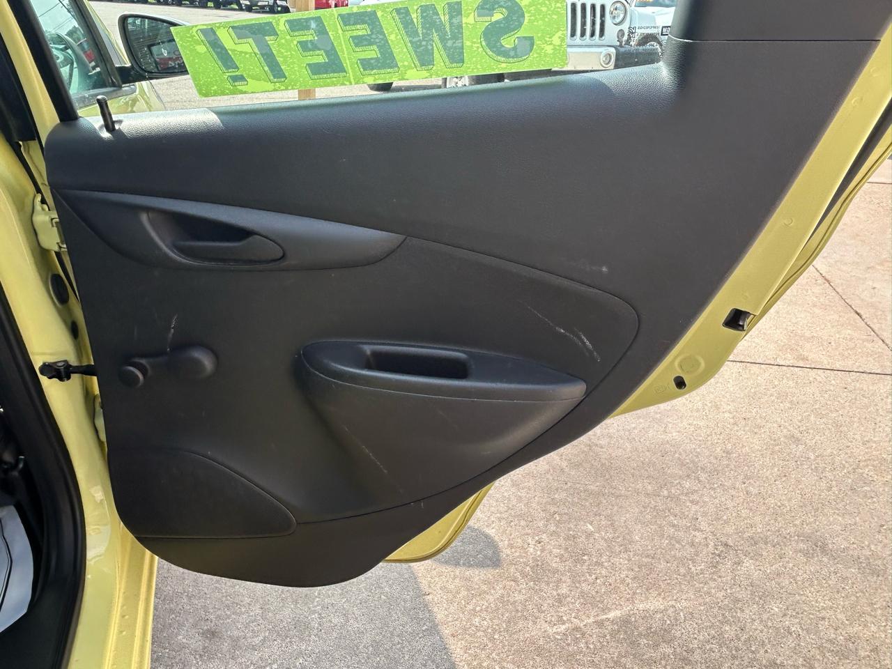 Chevrolet Spark 5dr HB CVT LS 2017