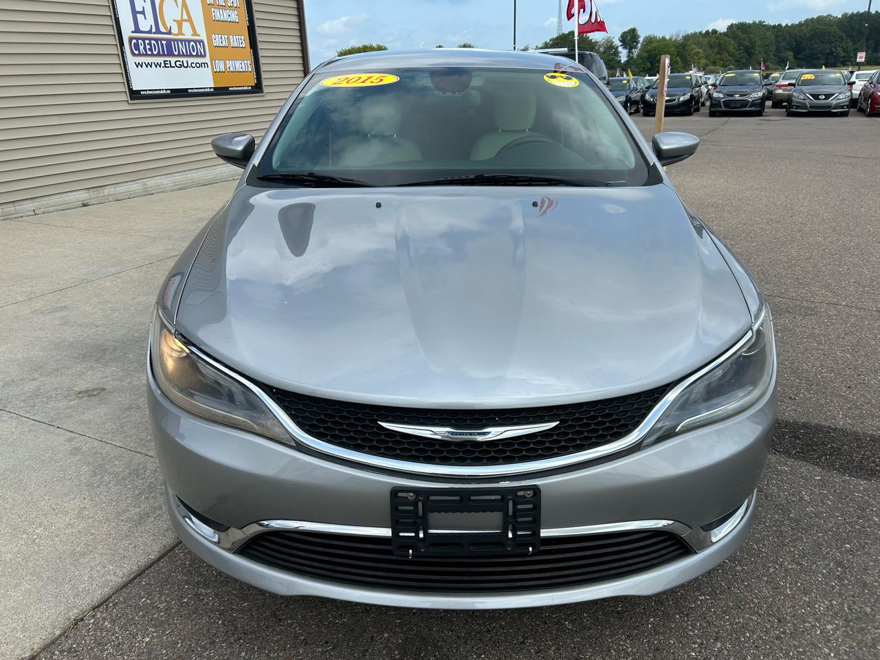 Chrysler 200 4dr Sdn Limited FWD 2015