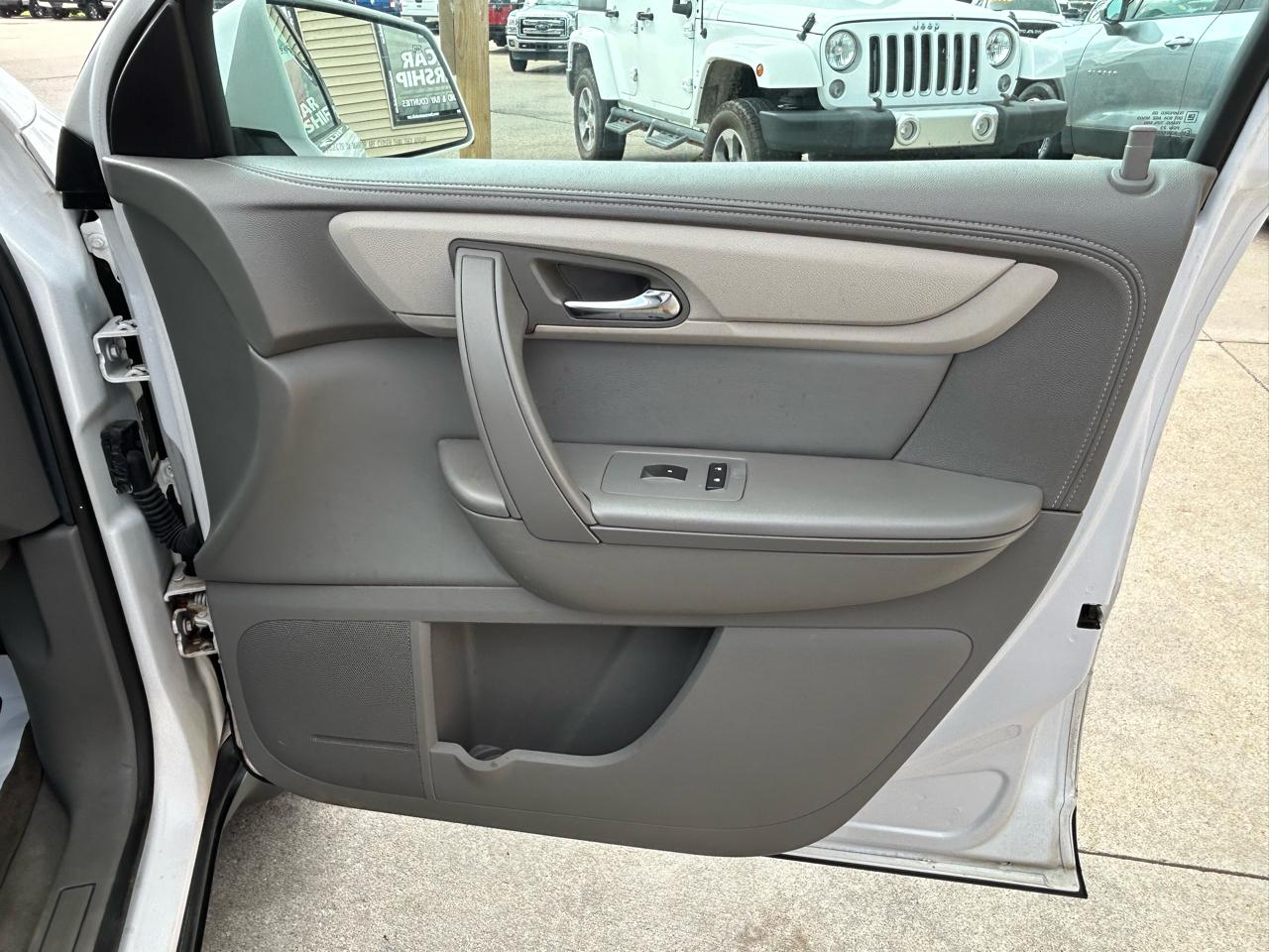 Chevrolet Traverse AWD 4dr LT w/1LT 2016
