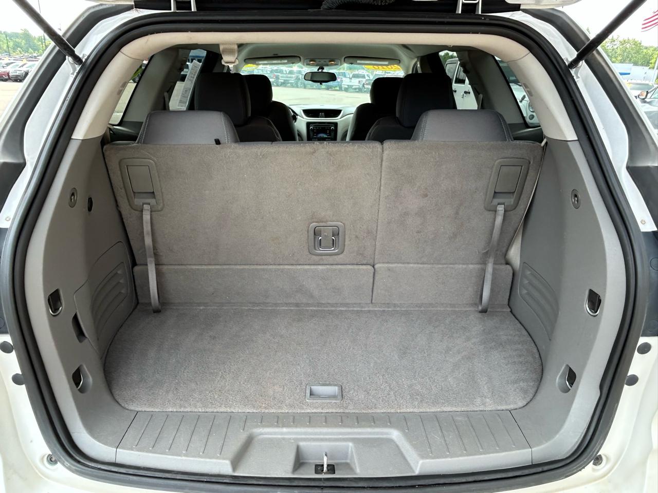 Chevrolet Traverse AWD 4dr LT w/1LT 2016