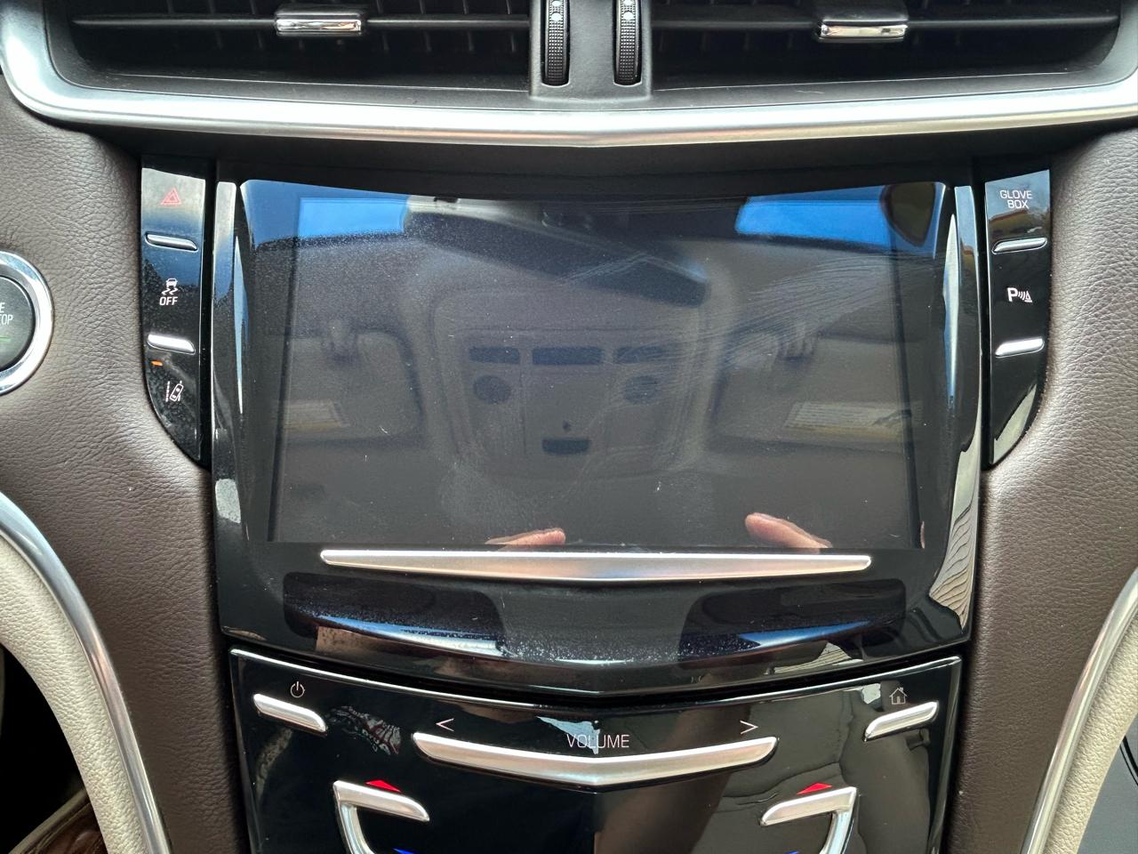 Cadillac XTS 4dr Sdn Luxury FWD 2013
