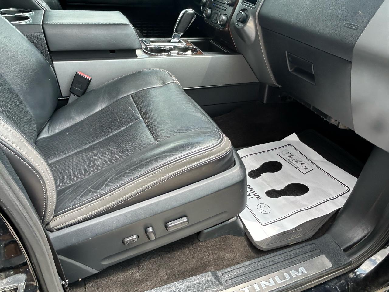 Ford Expedition 4WD 4dr Platinum 2016