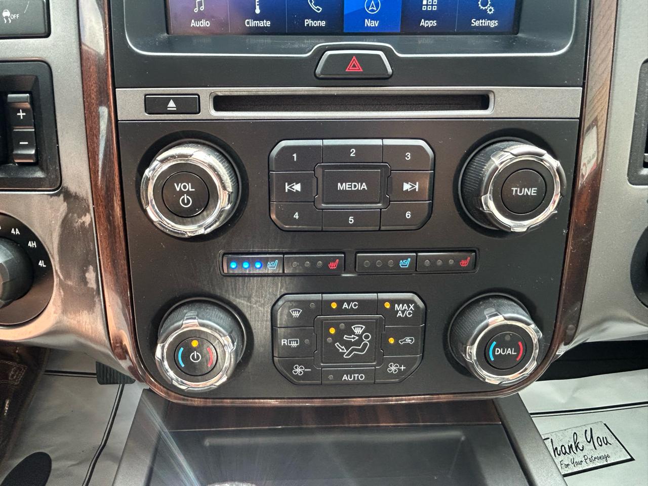Ford Expedition 4WD 4dr Platinum 2016