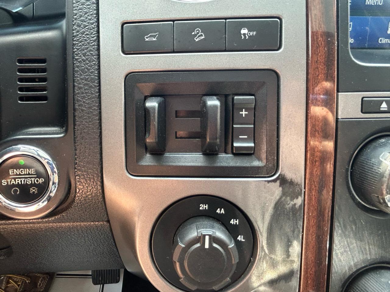 Ford Expedition 4WD 4dr Platinum 2016