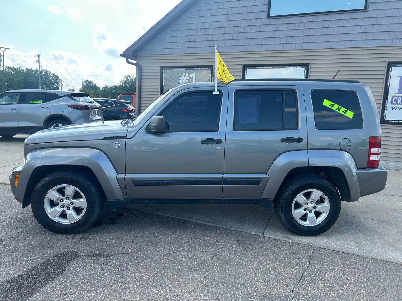 Jeep Liberty 4WD 4dr Sport 2012