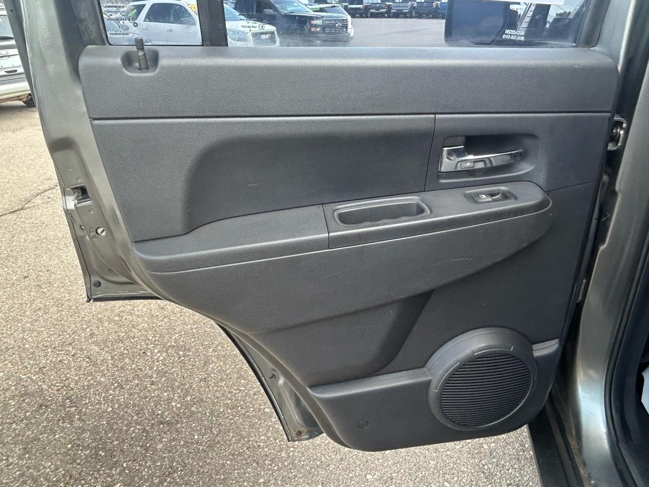 Jeep Liberty 4WD 4dr Sport 2012