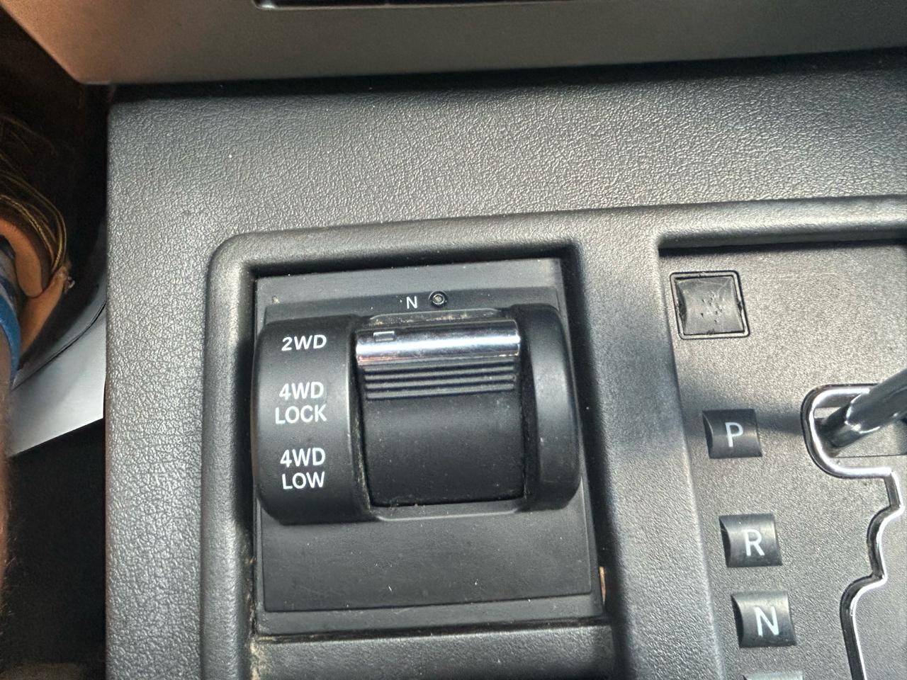 Jeep Liberty 4WD 4dr Sport 2012