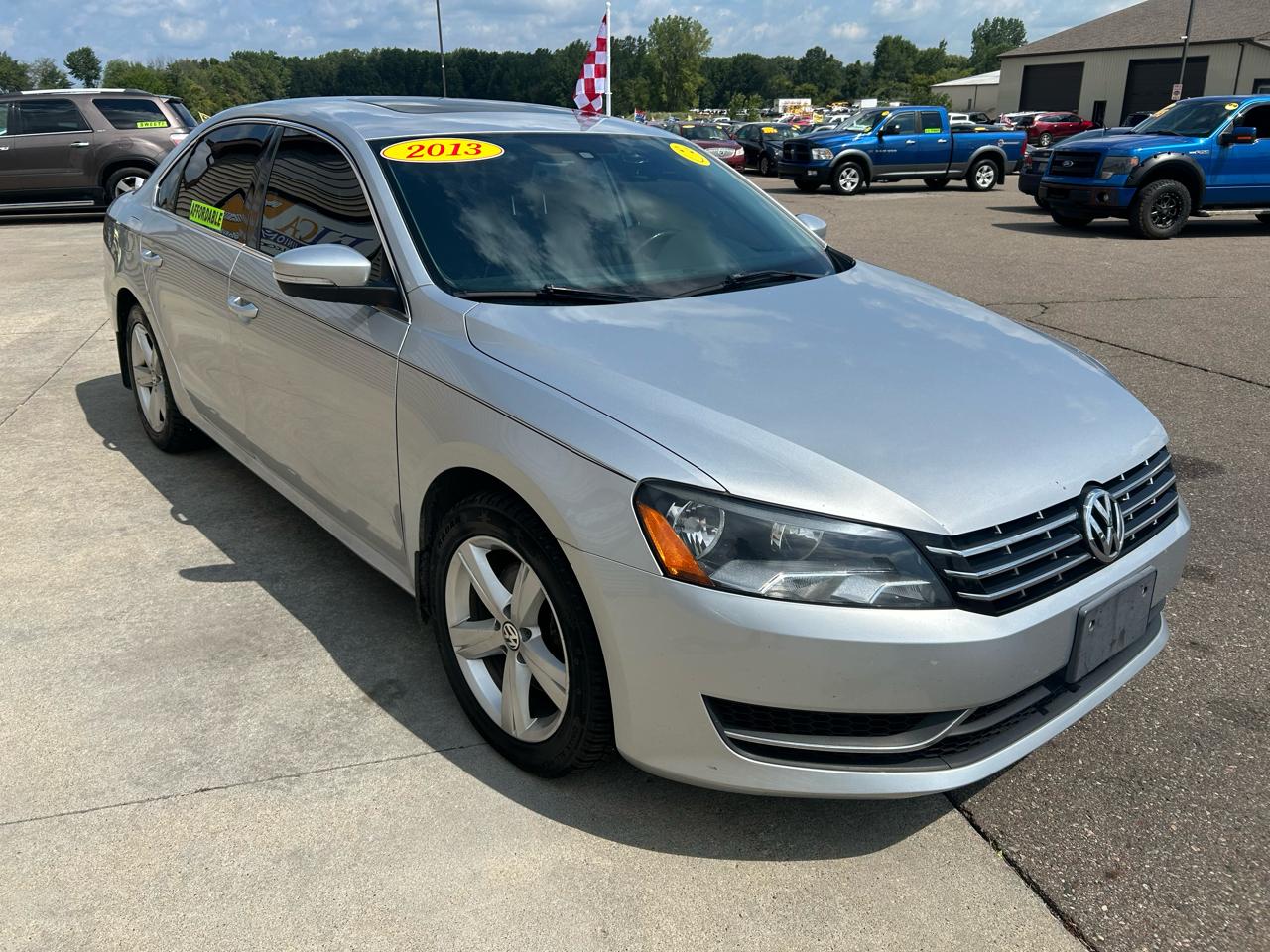 Volkswagen Passat 4dr Sdn 2.0L Manual TDI SE 2013