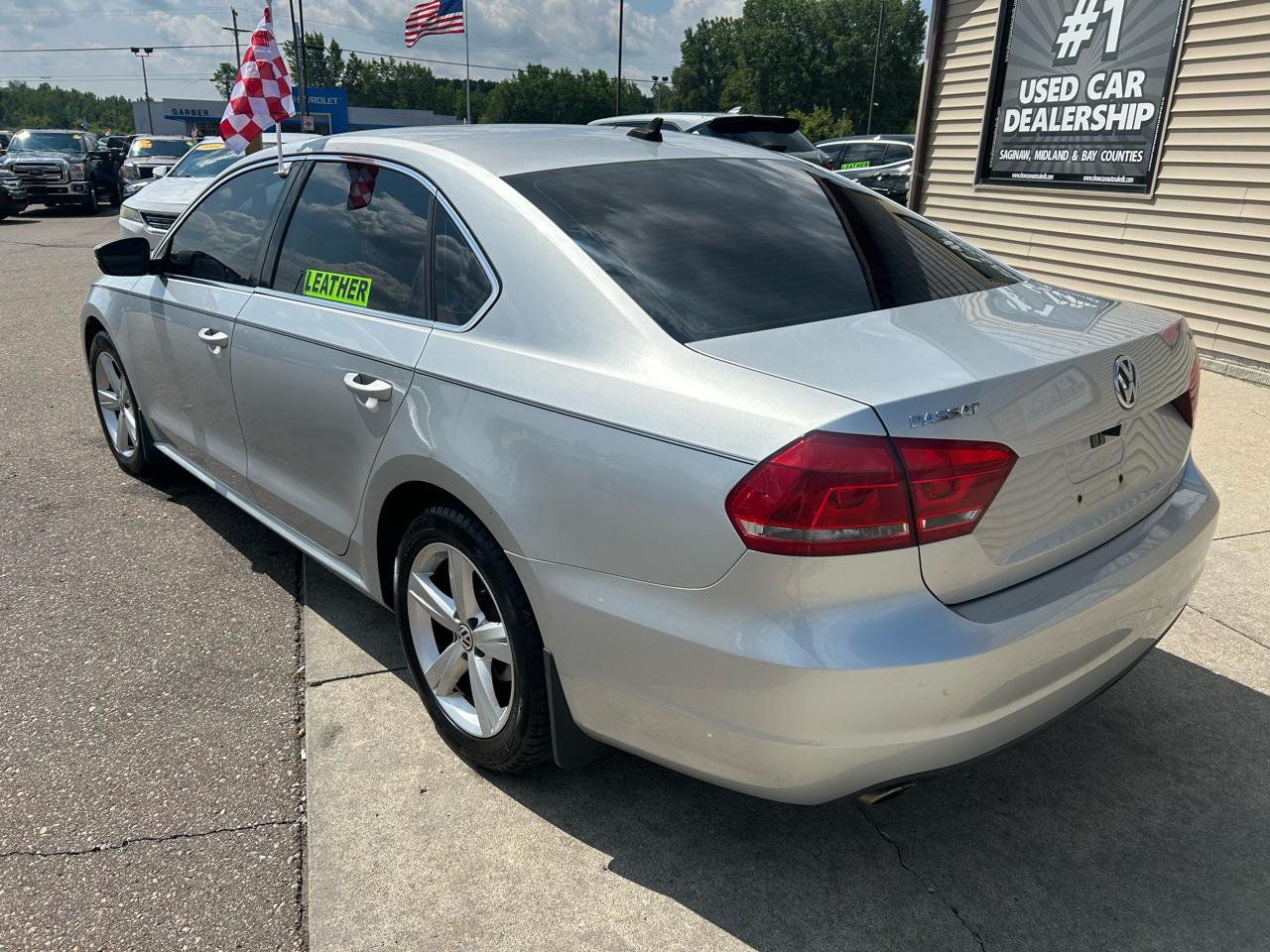 Volkswagen Passat 4dr Sdn 2.0L Manual TDI SE 2013