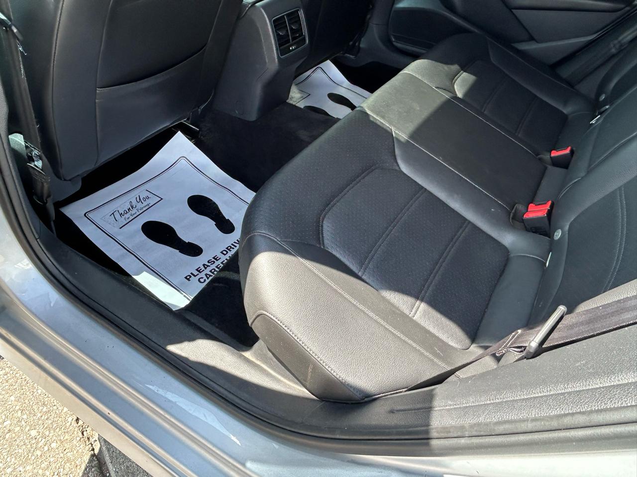 Volkswagen Passat 4dr Sdn 2.0L Manual TDI SE 2013