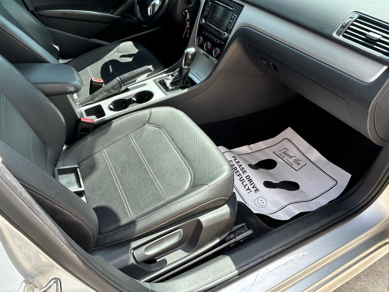 Volkswagen Passat 4dr Sdn 2.0L Manual TDI SE 2013