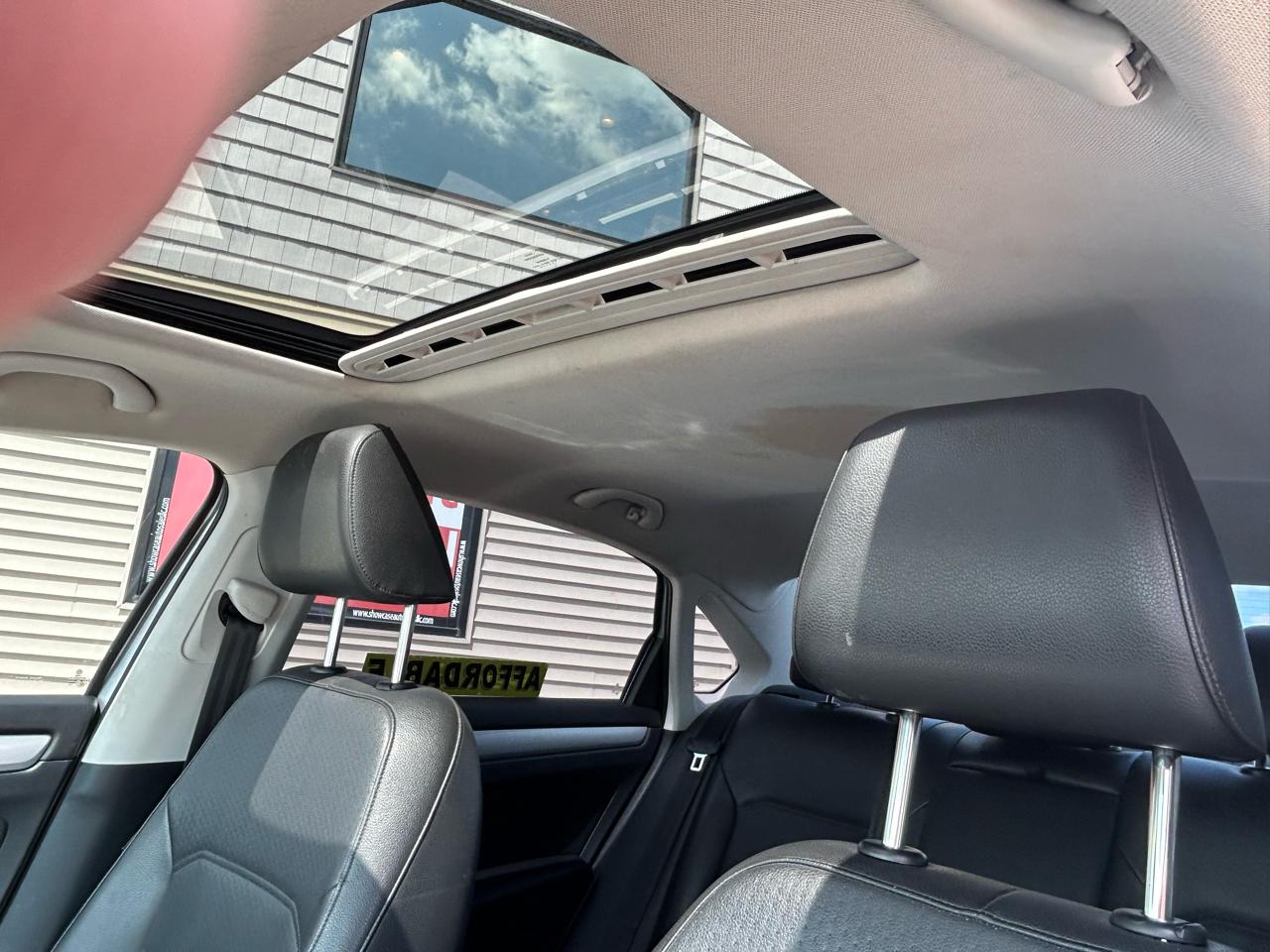 Volkswagen Passat 4dr Sdn 2.0L Manual TDI SE 2013
