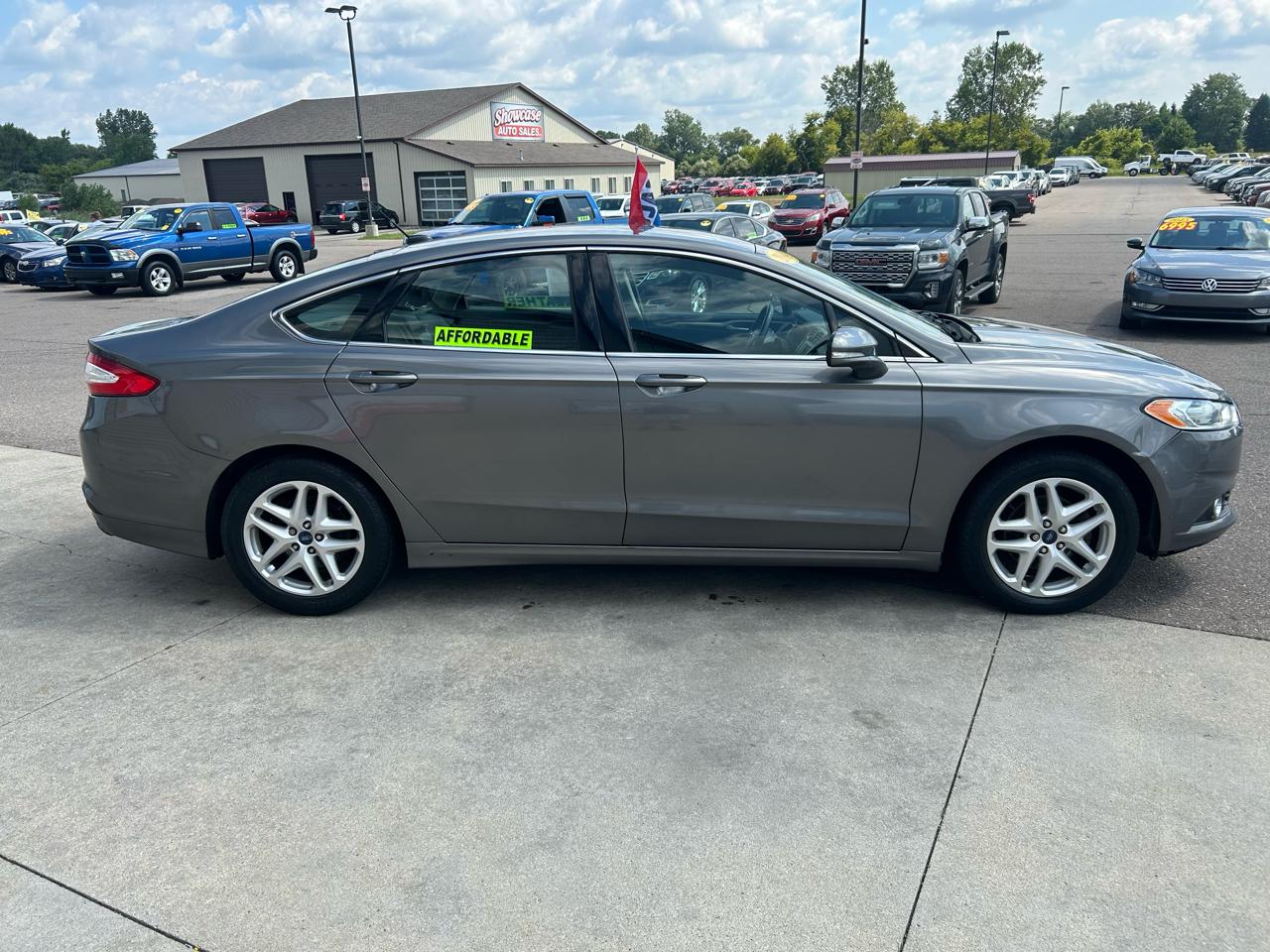 Ford Fusion 4dr Sdn SE FWD 2014