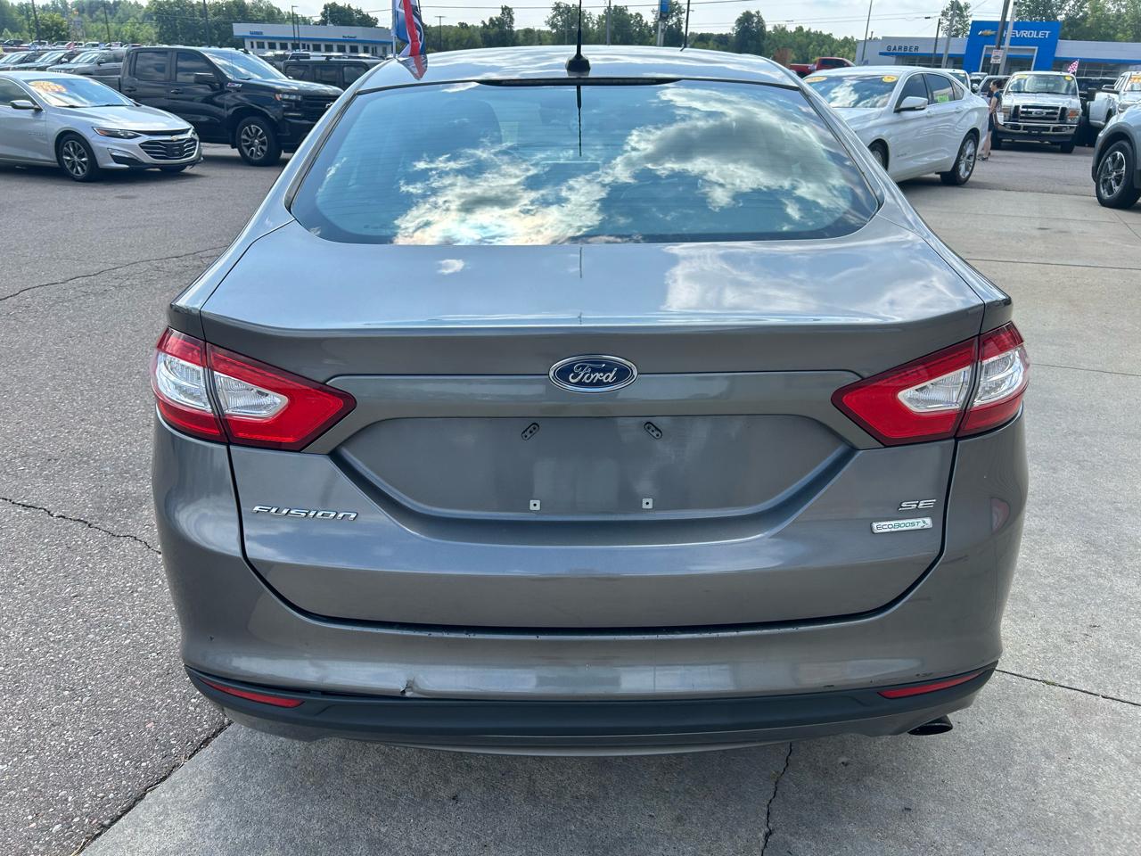 Ford Fusion 4dr Sdn SE FWD 2014