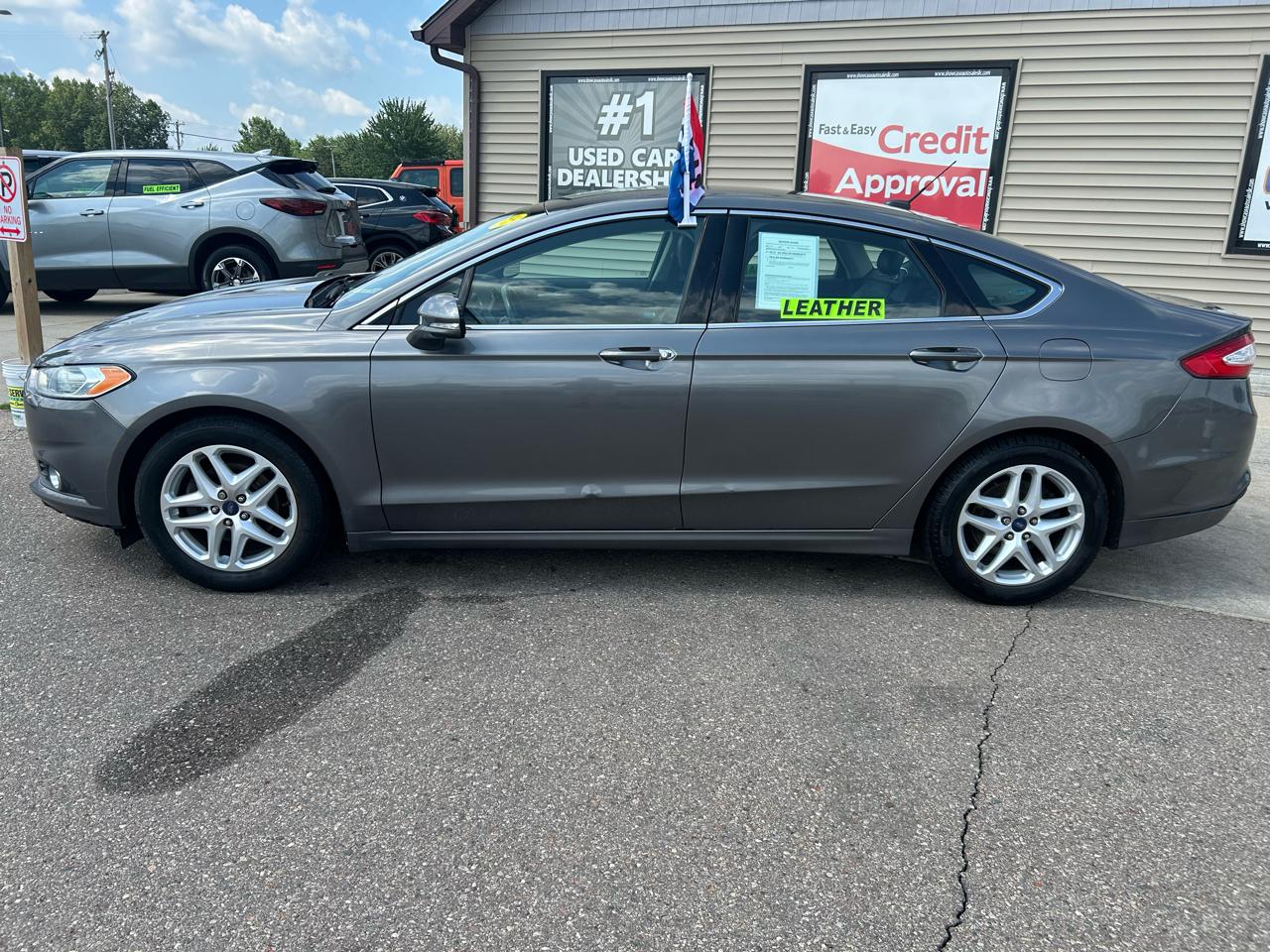 Ford Fusion 4dr Sdn SE FWD 2014