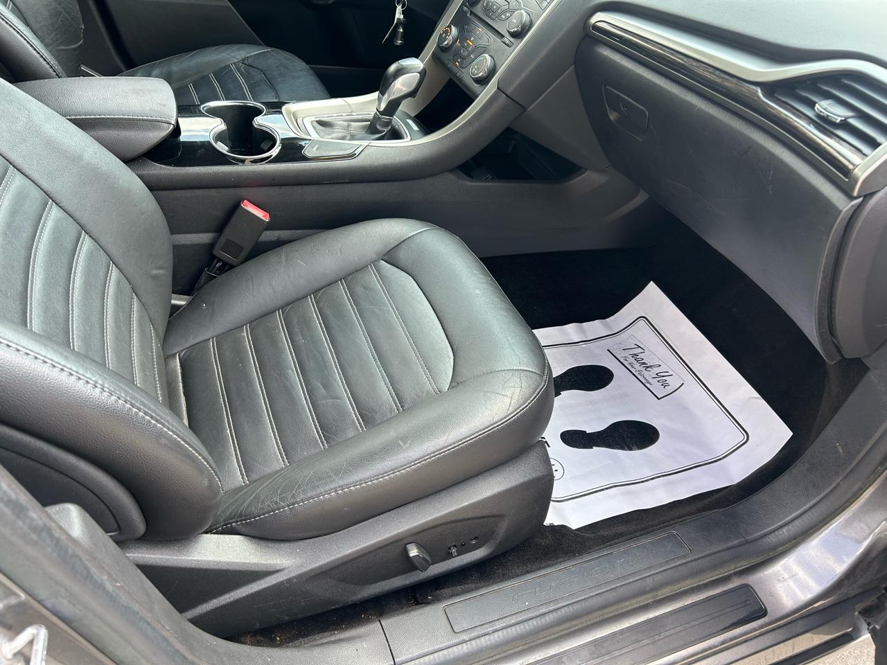 Ford Fusion 4dr Sdn SE FWD 2014